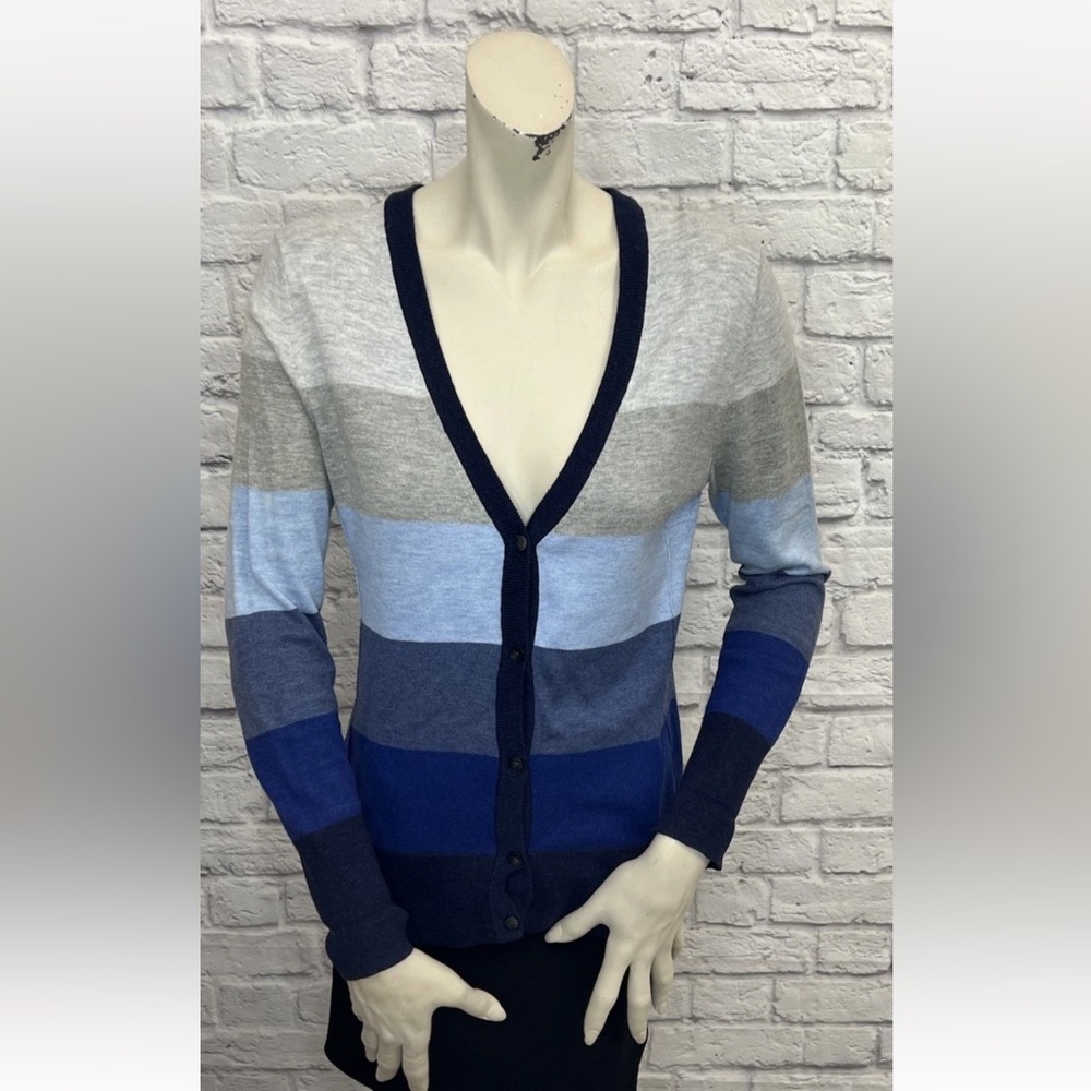 EDDIE BAUER BLUE & GRAY STRIPED LONG SLEEVE CARDIGAN SWEATER SIZE S